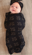 Load image into Gallery viewer, Fleur De Lis Bamboo Swaddle Blanket
