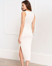 Load image into Gallery viewer, Darina Square Neck Maxi
