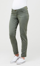 Load image into Gallery viewer, Olivia Skinny Jeans
